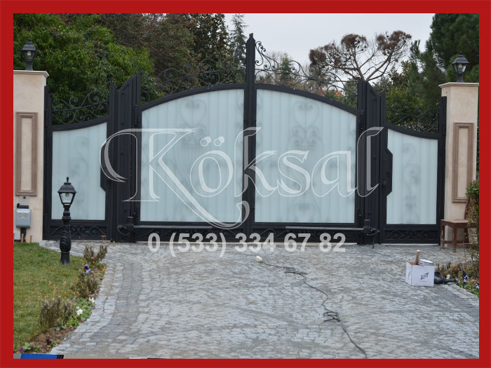 Villa Kapısı